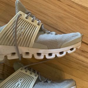 Grey On Cloud Sneakers 🤍🤍🤍